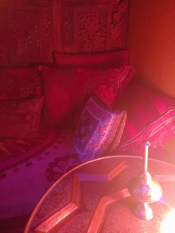 Love Room, Les Nuitees Secretes De Rouen Darnétal Zewnętrze zdjęcie