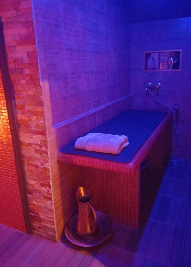 Love Room, Les Nuitees Secretes De Rouen Darnétal Zewnętrze zdjęcie